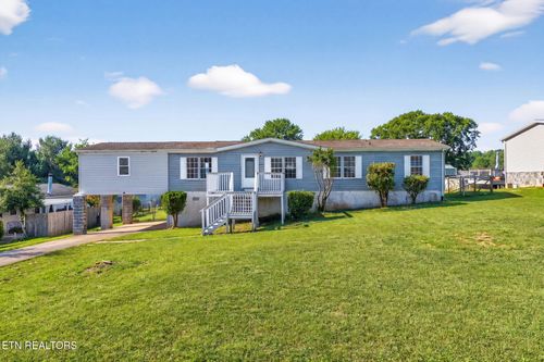 1009 Ridge View Rd, Maryville, TN, 37801-9179 | Card Image