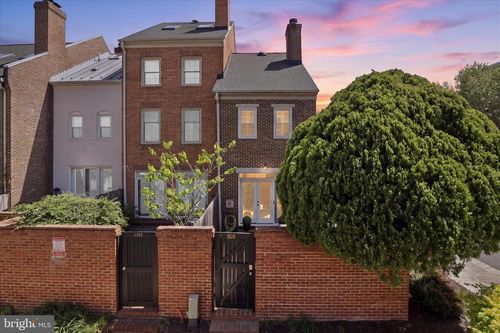 1160 N Pitt St, ALEXANDRIA, VA, 22314-1403 | Card Image