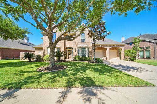 11907 Eden Creek Dr, Pearland, TX, 77584-1638 | Card Image