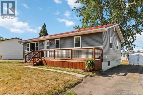 21 Teesdale St, Moncton, NB, E1A5K6 | Card Image