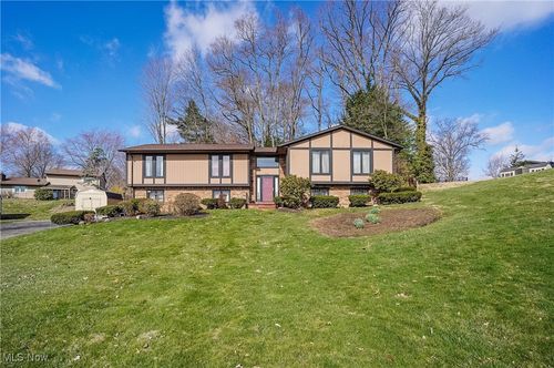 5084 Tralee Cir Nw, North Canton, OH, 44720-7457 | Card Image