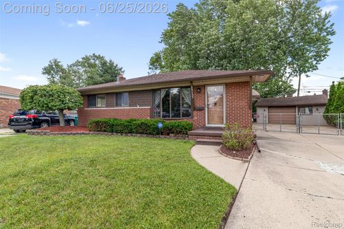 33135 Alvin St, Garden City, MI, 48135-1006 | Card Image