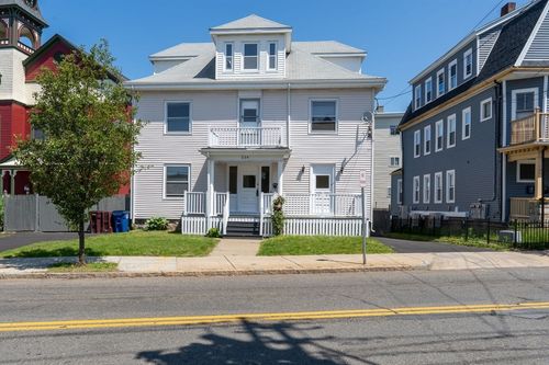 234 Beach St, Revere, MA, 02151-3141 | Card Image
