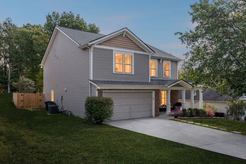 106 Trail Ridge Way, Hendersonville, TN, 37075-2189 | Card Image