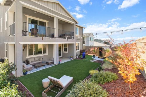 4686 Scenic Vista Dr, Folsom, CA, 95630-7089 | Card Image