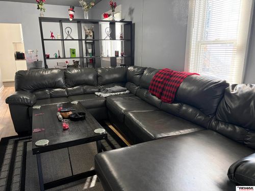 621 New Hampshire St, Lincoln, NE, 68508-1146 | Card Image