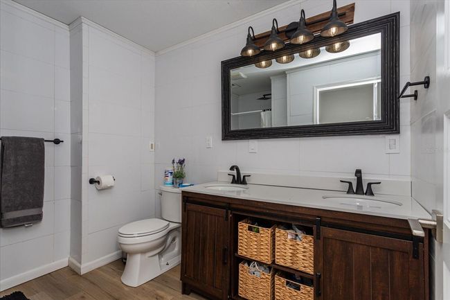 Primary Bathroom | Image 21