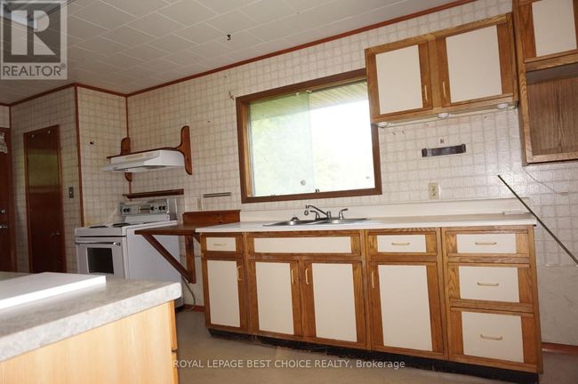 994328 Highway 11, House other with 4 bedrooms, 4 bathrooms and 6 parking in Cobalt ON | Image 8