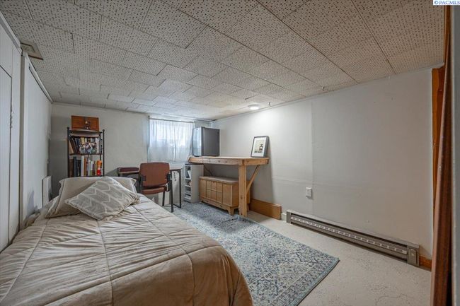 805 Babs Ave, Home with 4 bedrooms, 2 bathrooms and null parking in Benton City WA | Image 27