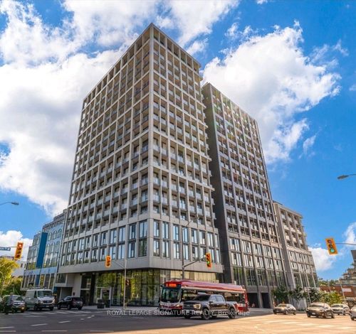 210-2020 Bathurst Street, York, ON, M5P0A6 | Card Image