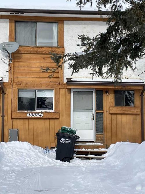 10334 98 Ave, High Level, AB, T0H1Z0 | Card Image