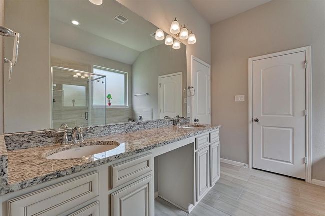 12276 Emerald Mist Ln, House other with 4 bedrooms, 3 bathrooms and 2 parking in Conroe TX | Image 32