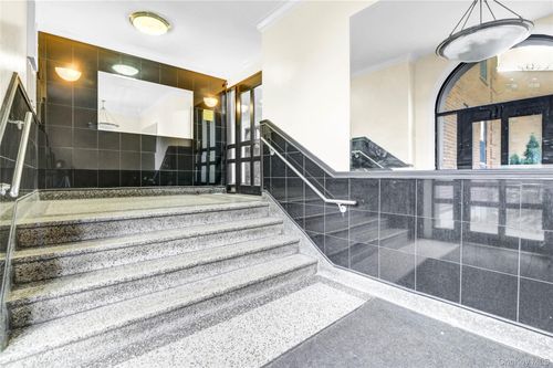 apt-1a-140 28th Rd, Flushing, NY, 11354-1825 | Card Image