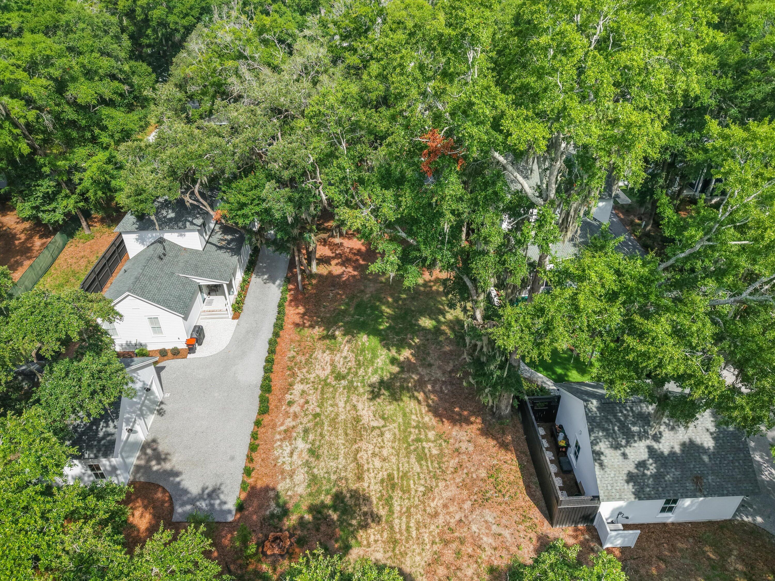 Land in Beaufort