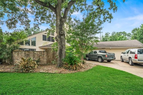16510 De Lozier St, Jersey Village, TX, 77040-2056 | Card Image