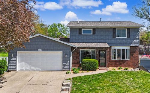 2604 E 34th Street Ct, Davenport, IA, 52807-2310 | Card Image