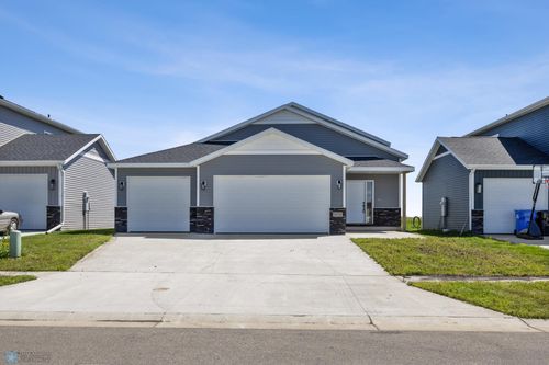 2636 74th Ave S, Fargo, ND, 58104-7410 | Card Image