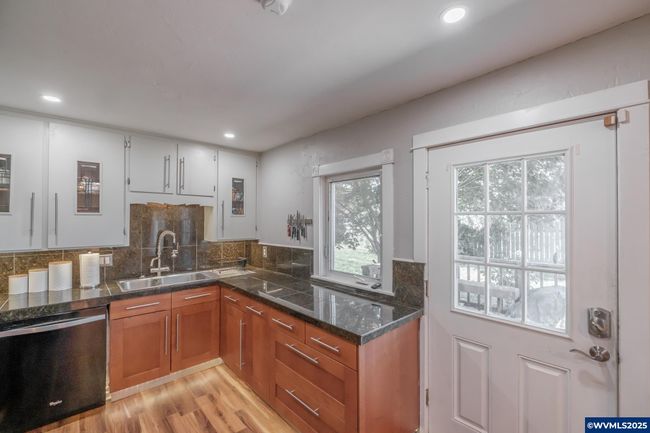 409 28 Th Ave Se, House other with 3 bedrooms, 2 bathrooms and null parking in Albany OR | Image 19