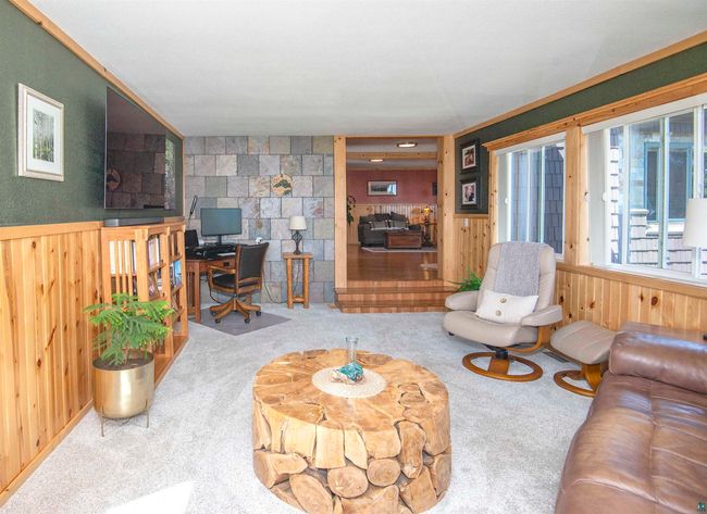 206 N Broadway Ave, House other with 2 bedrooms, 2 bathrooms and null parking in Grand Marais MN | Image 6
