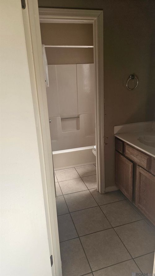 1714 S Brightside View Dr, Baton Rouge, LA, 70820-8800 | Card Image