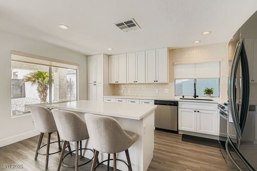 6094 Bing Cherry Dr, Las Vegas, NV, 89142-0615 | Card Image