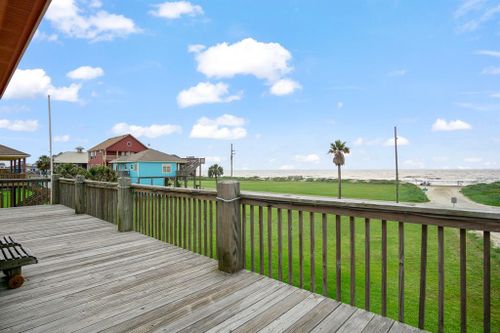 2902 Lakeside Drive, Crystal Beach, TX, 77650 | Card Image