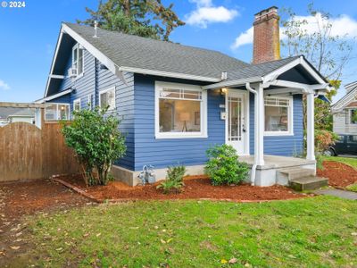 7506 Se Raymond St, House other with 4 bedrooms, 1 bathrooms and null parking in Portland OR | Image 3