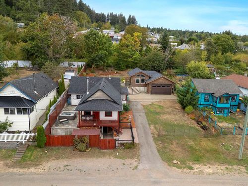 5629 1st St, Union Bay, BC, V0R3B0 | Card Image