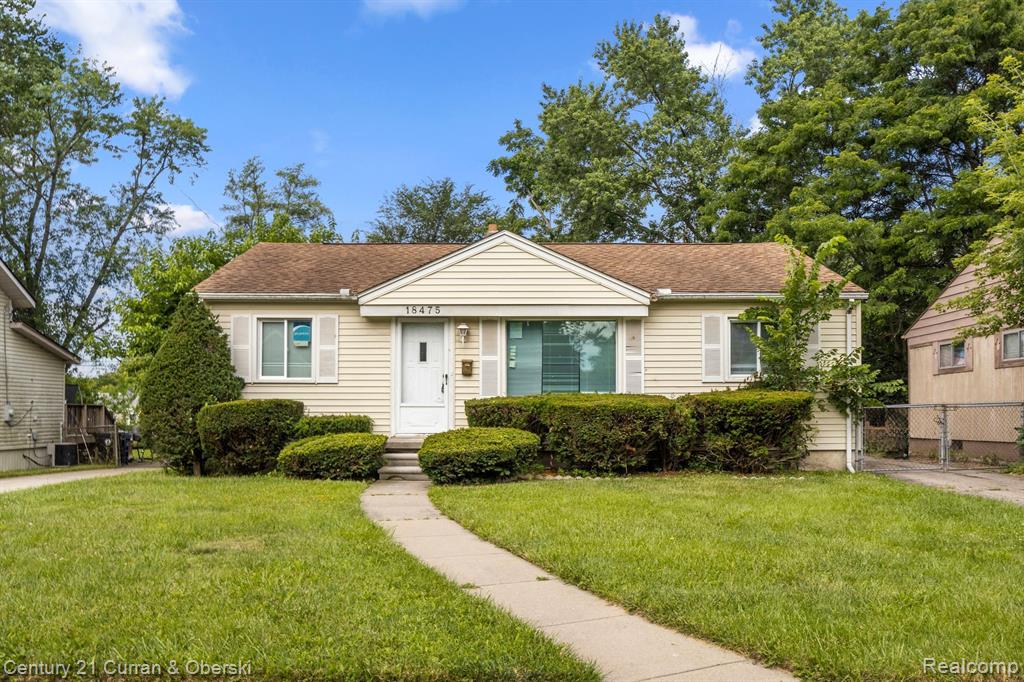 Wakenden , Redford, MI 48240
