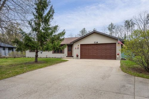 432 Duffers Trl, Nekoosa, WI, 54457-7903 | Card Image
