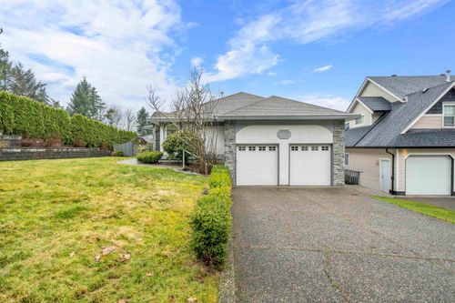 5089 219a St, Langley, BC, V3A8P8 | Card Image