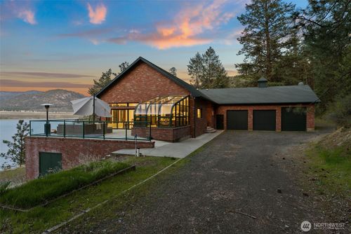 42399 New Whitestone Dr N, Creston, WA, 99117-5105 | Card Image
