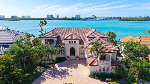 570 S Spoonbill Dr, SARASOTA, FL, 34236-1820 | Card Image