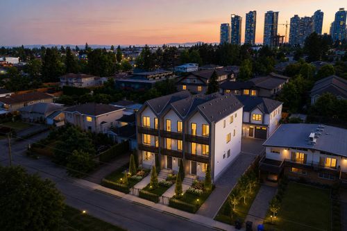 2-6525 Dufferin Ave, Burnaby, BC, V5H3T2 | Card Image