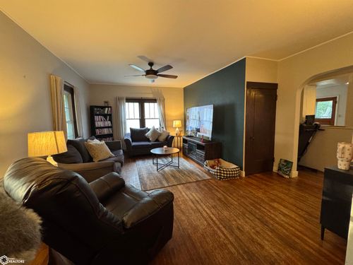 1002 Locust St, Atlantic, IA, 50022-2020 | Card Image