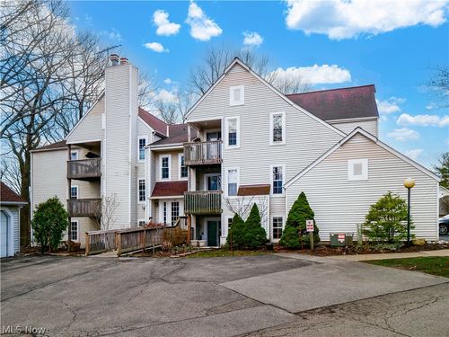 d3-1207 W River Rd N, Elyria, OH, 44035-2880 | Card Image