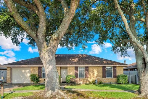 3916 Briant Dr, Marrero, LA, 70072-6016 | Card Image