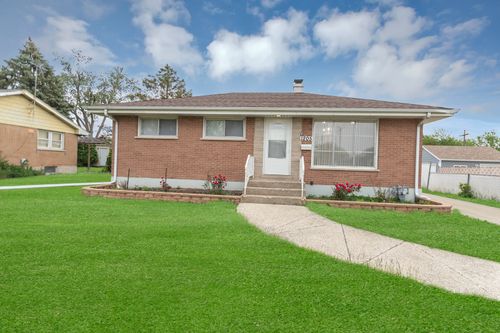 1205 N Irving Ave, Berkeley, IL, 60163-1131 | Card Image