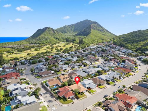 1105 Mokuhano St, Honolulu, HI, 96825-2837 | Card Image