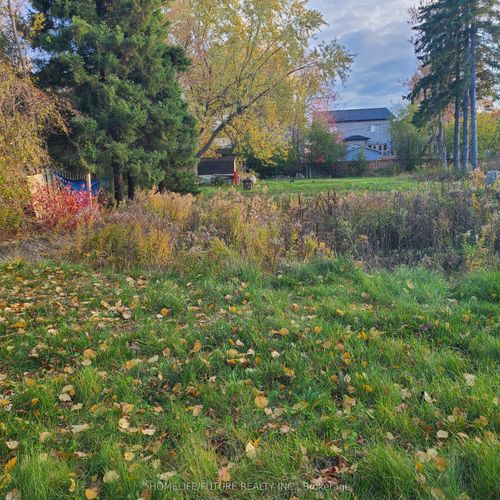 3 View St, Ajax, ON, L1Z1E4 | Card Image