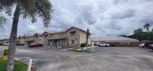 201-3254 W 70th St, Hialeah, FL, 33018-7153 | Card Image