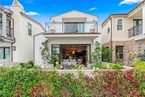 15 Marina Way, Seal Beach, CA, 90740-5039 | Card Image