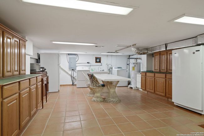 388 Oak Trl, House other with 3 bedrooms, 5 bathrooms and null parking in Pipe Creek TX | Image 26