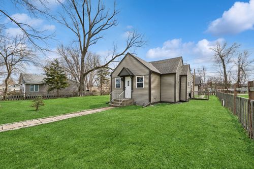 5313 Cleveland Dr, McHenry, IL, 60050-3404 | Card Image