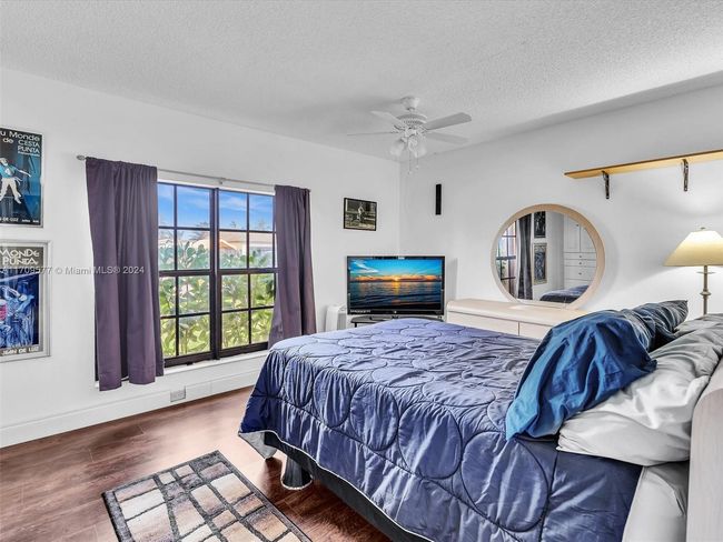 8910 Nw 7 Th Ct, House other with 3 bedrooms, 2 bathrooms and null parking in Pembroke Pines FL | Image 35