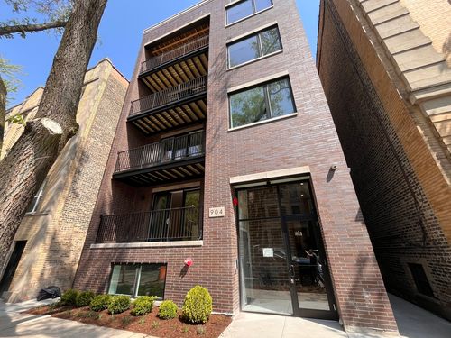401-904 W Dakin Street, Chicago, IL, 60613 | Card Image