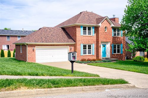 305 Deer Run Dr, Sellersburg, IN, 47172-9751 | Card Image