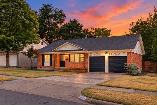 11715 Rogue Way, Dallas, TX, 75218-1833 | Card Image