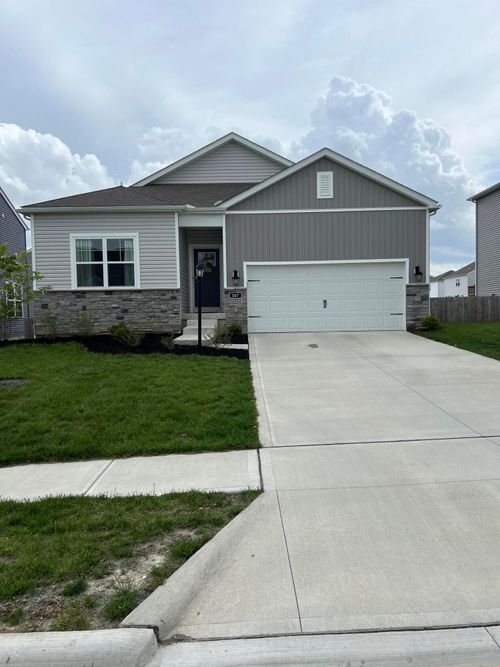 307 Shady Hollow Dr, Commercial Point, OH, 43116-6516 | Card Image