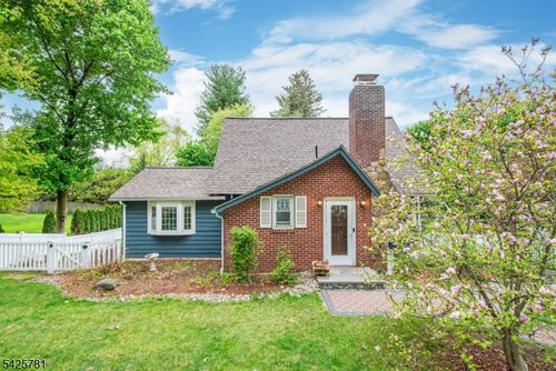 372 E Shore Trl, Sparta, NJ, 07871-2010 | Card Image